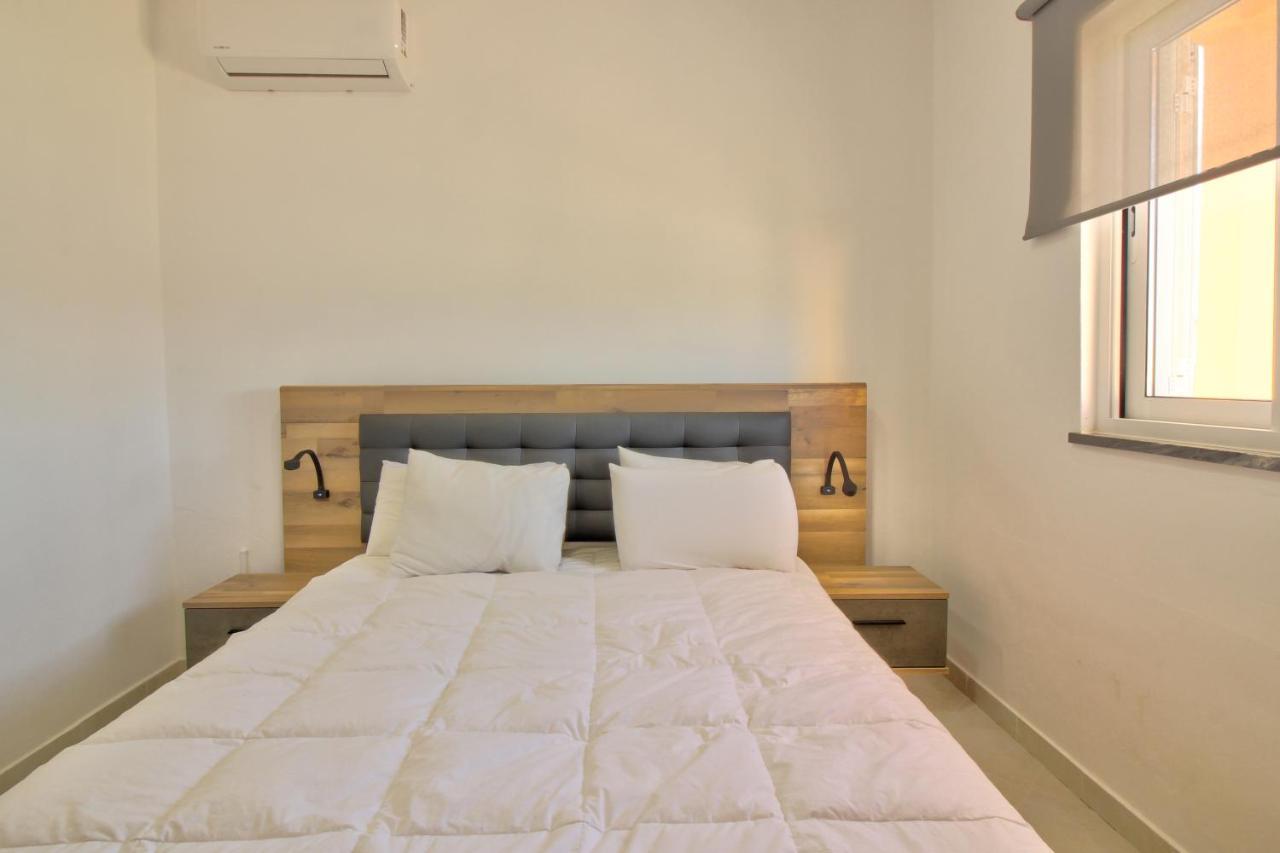 Amadeus Villa มอนคาราปาโช ภายนอก รูปภาพ